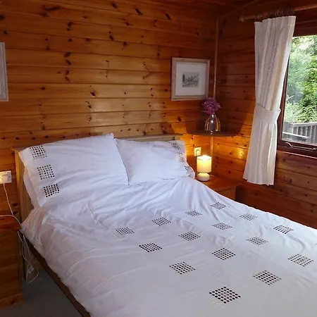 Mockerkin Tarn Luxury Log Cabin * Ambleside
