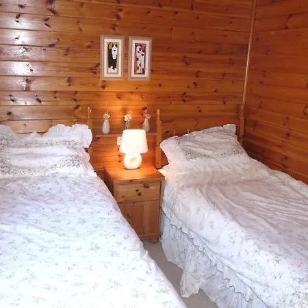 Σαλέ Mockerkin Tarn Luxury Log Cabin